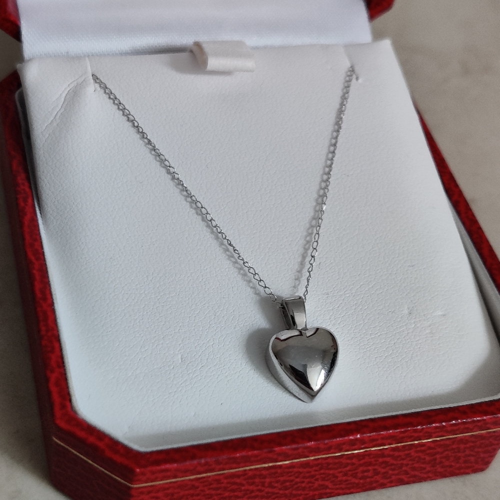 Solid 14K White Gold Puffed Heart Necklace